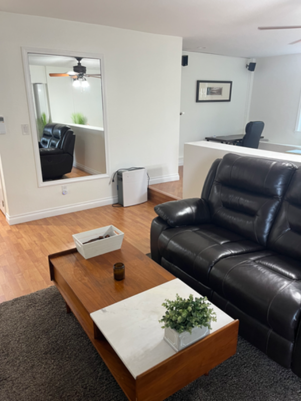 31832 Florence Ave #B - Photo 4 of 9