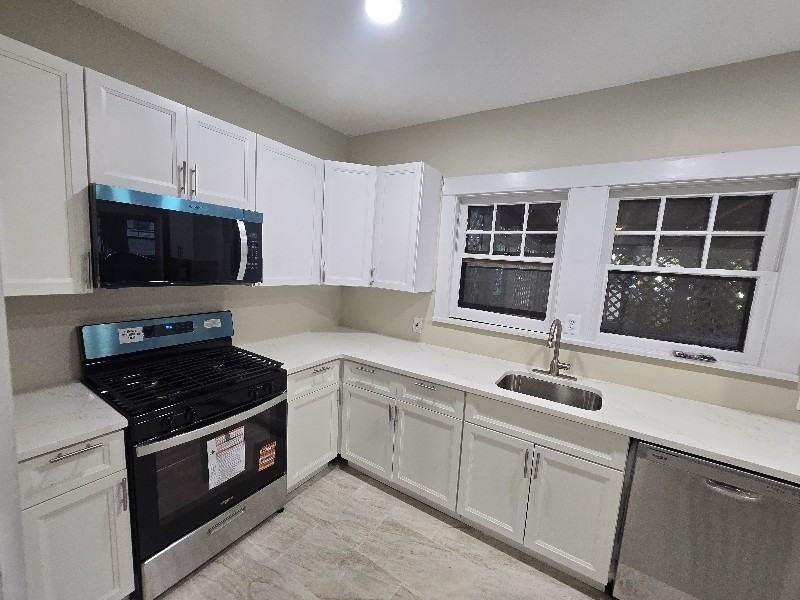 107 North East Avenue - Photo 2 of 24