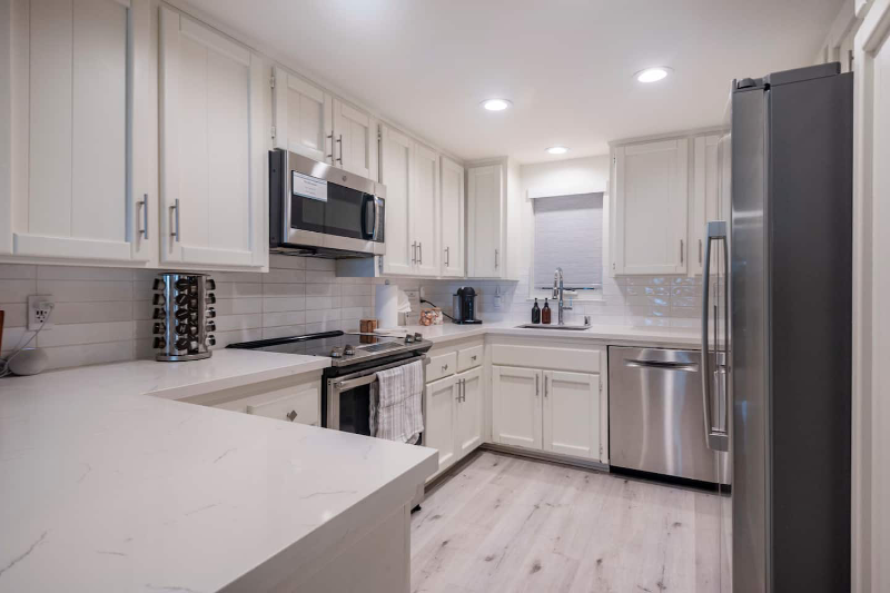 295 Sea Forest Ct - Photo 3 of 20