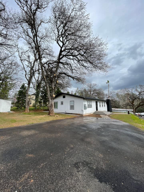 6613 Stoney Dr - Photo 4 of 14