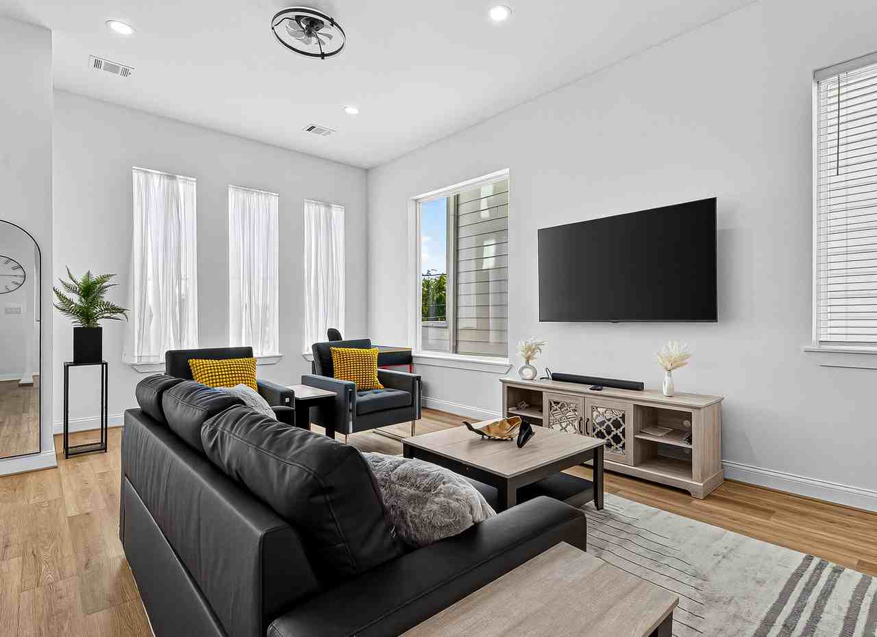 6346 Culberson Street - Photo 2 of 20