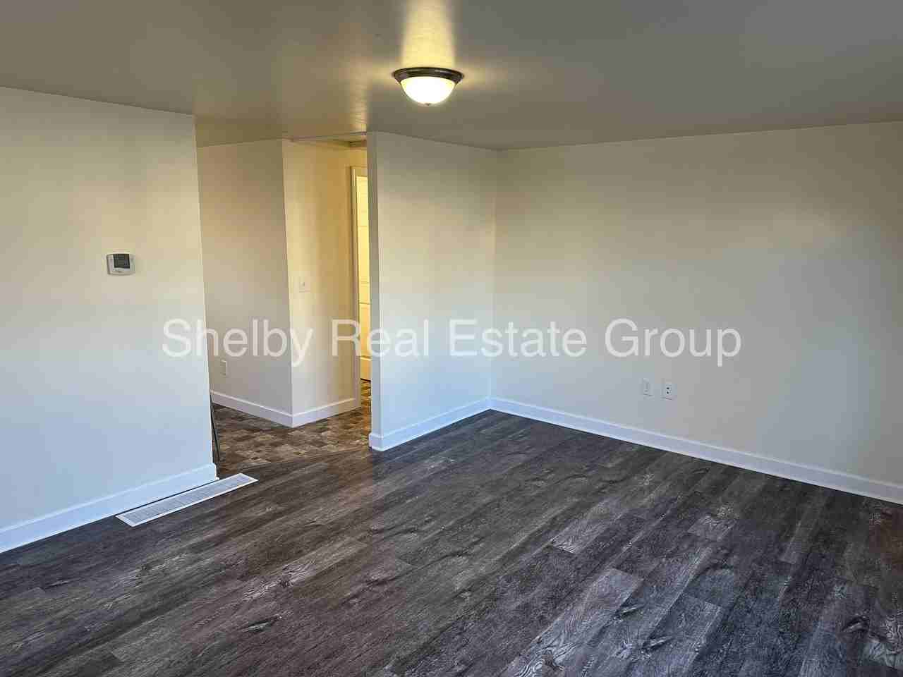 301 E Benton St #A - Photo 4 of 17