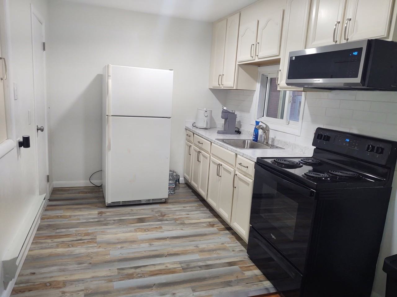 27 W Arnold Rd #NA - Photo 2 of 18