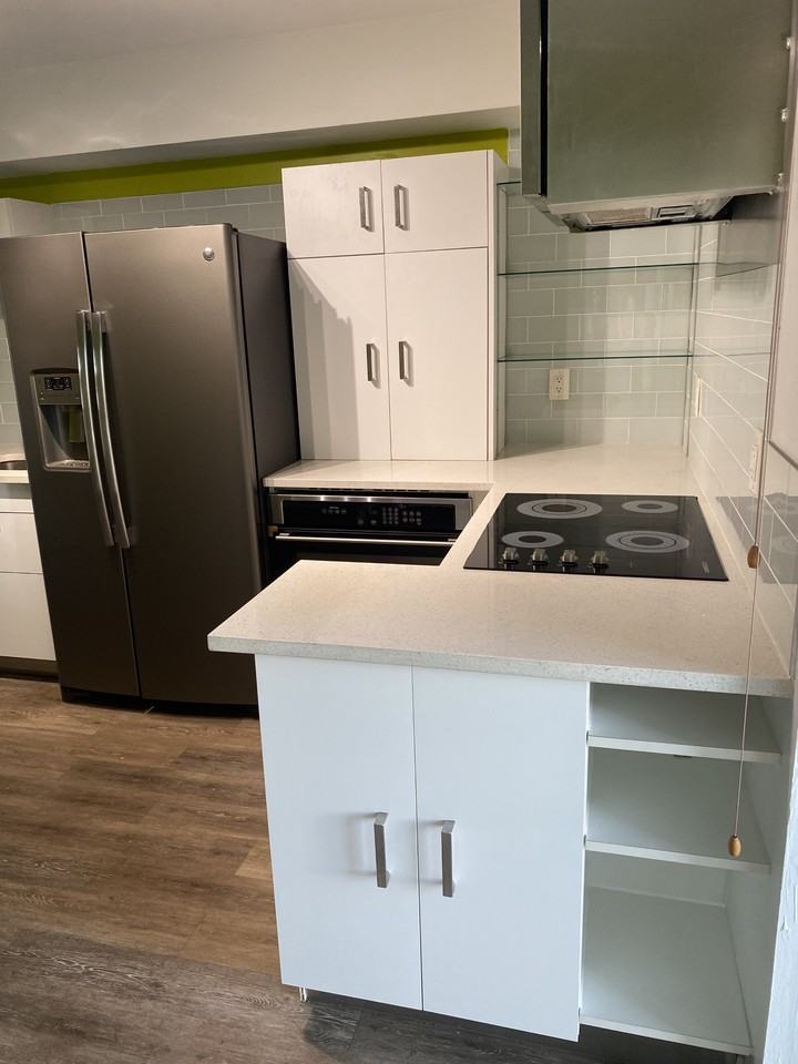 815 Victoria Drive #209 - Photo 3 of 13