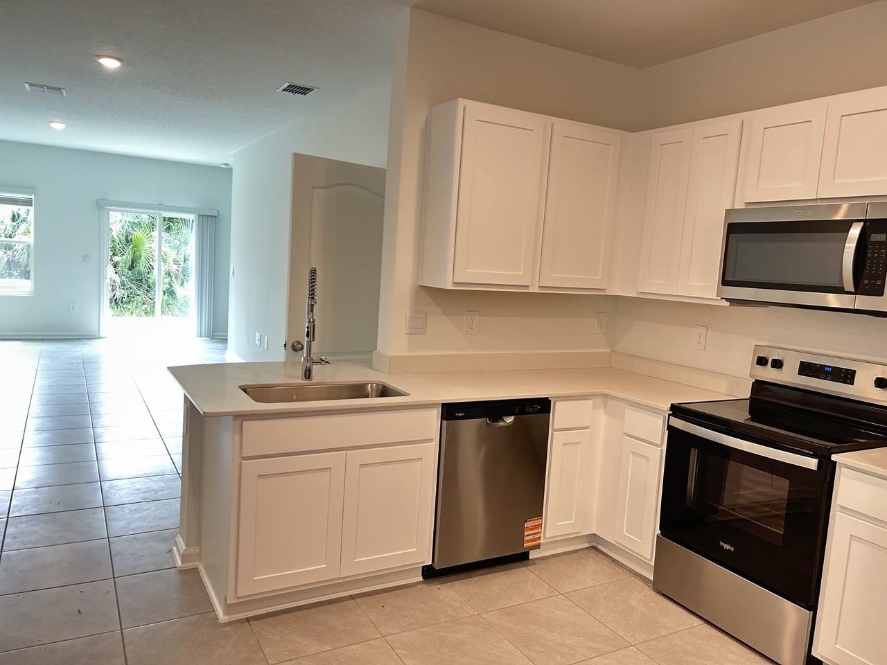 84 Playa De Luna Ln #84 - Photo 5 of 23