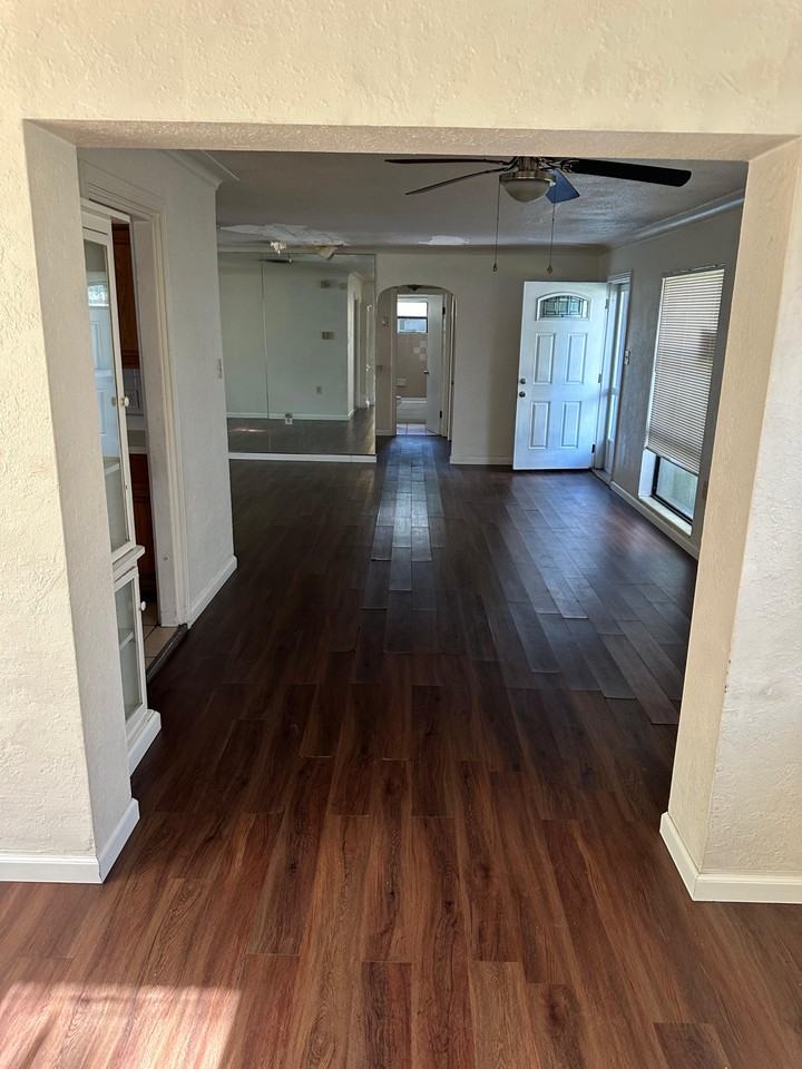 404 Madison St S #NA - Photo 2 of 11