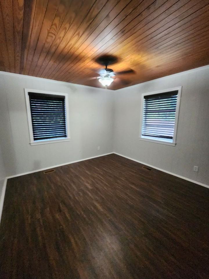 400 Terrace Blvd - Photo 7 of 8