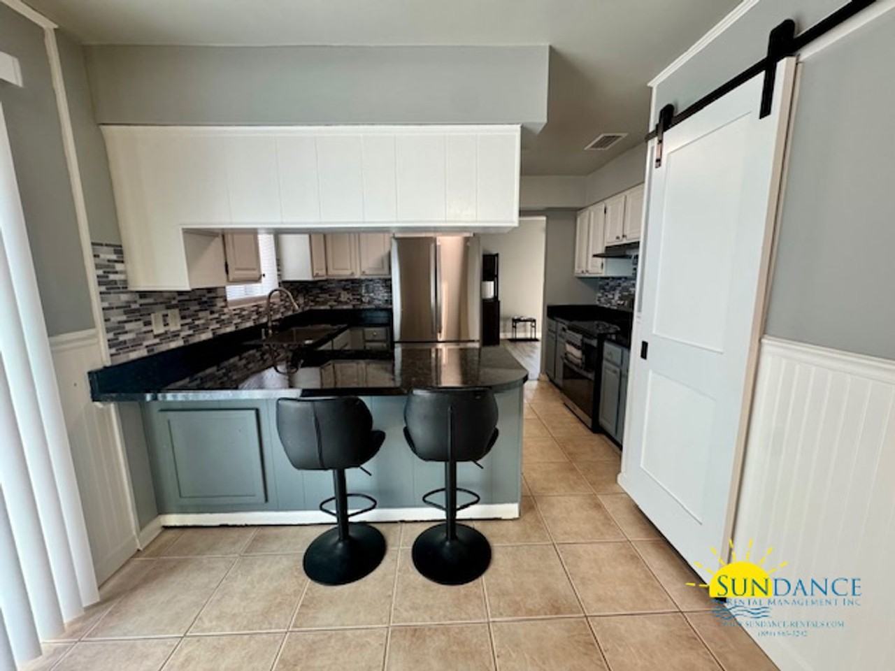 911 Rue De La Savoie - Photo 7 of 19