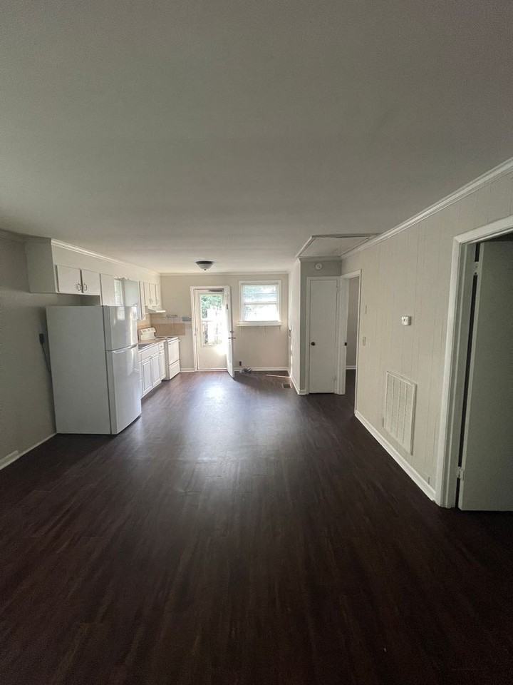 144B 37th Ave N - Photo 4 of 11