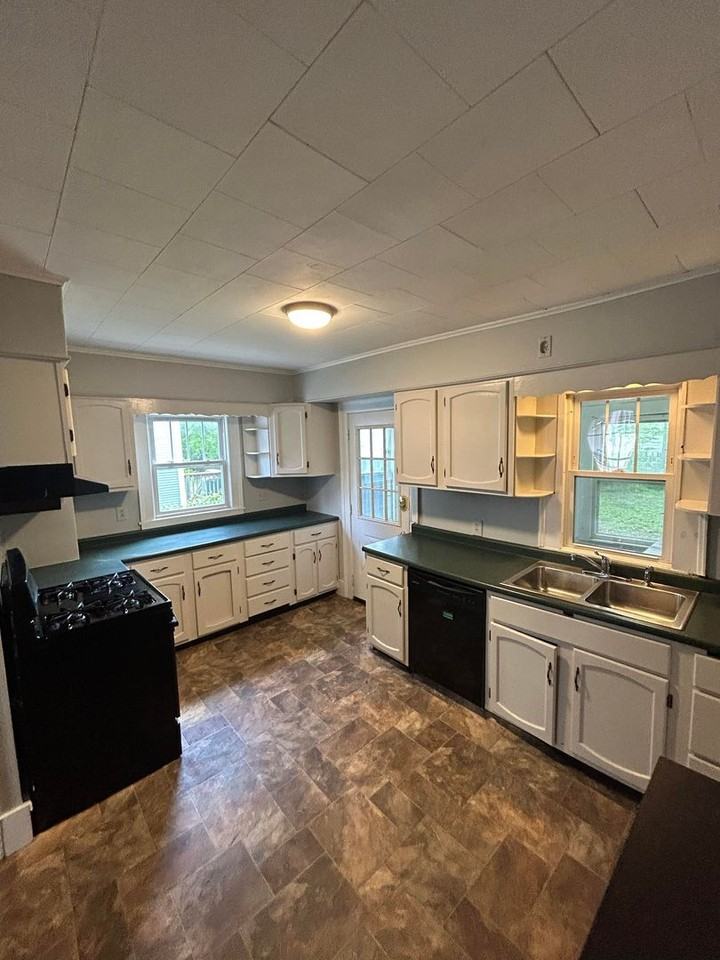 43 Isham St - Photo 2 of 9