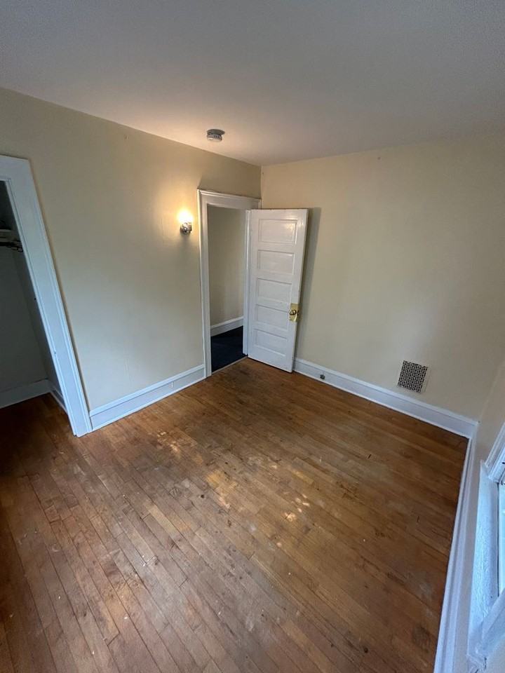 43 Isham St - Photo 7 of 9