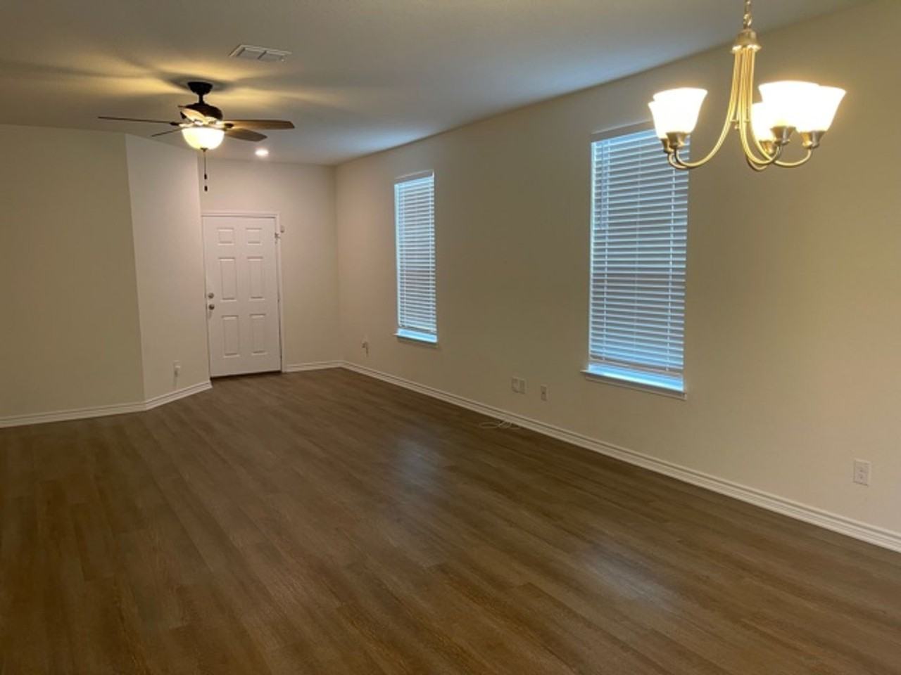 8418 Fortuna Vly - Photo 2 of 7