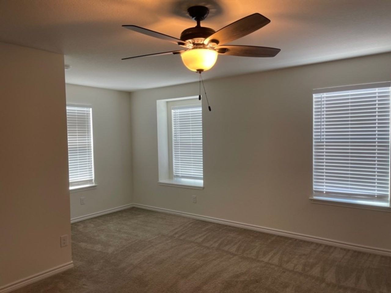 8418 Fortuna Vly - Photo 6 of 7