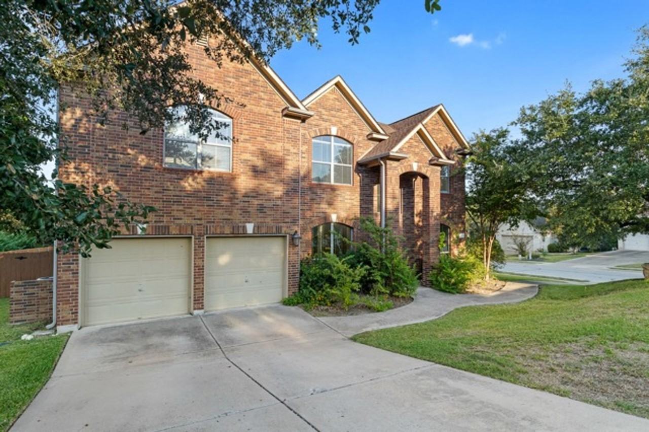 3001 Lombardi Way - Photo 6 of 39