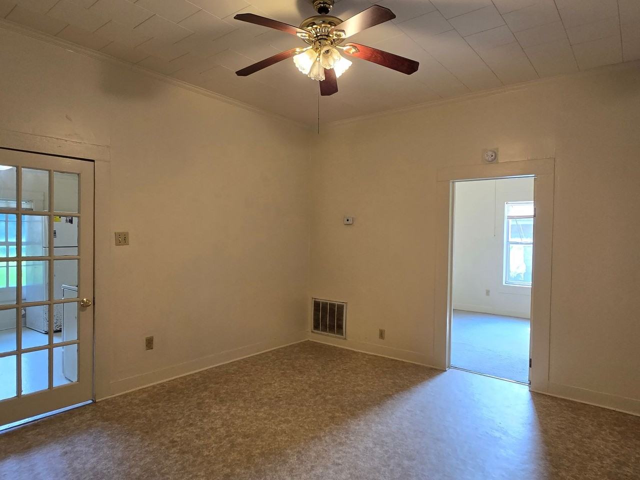 1014 South St - Photo 3 of 9