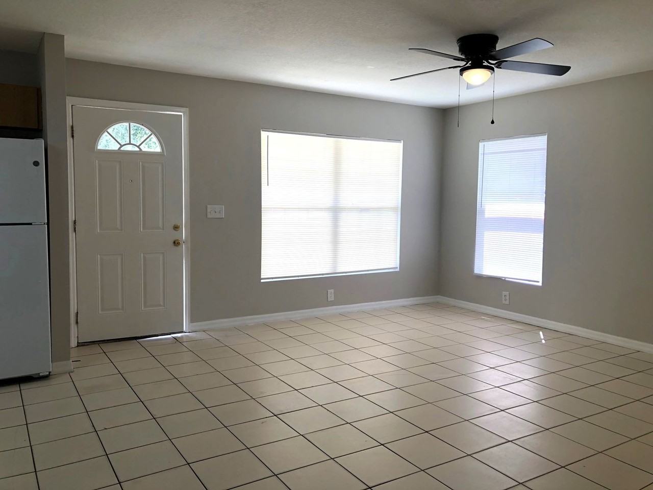 2406 Maple Ave - Photo 2 of 12