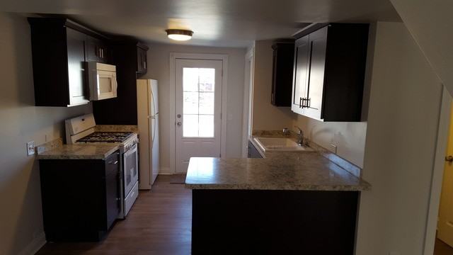 212 Highmoor Dr - Photo 2 of 8