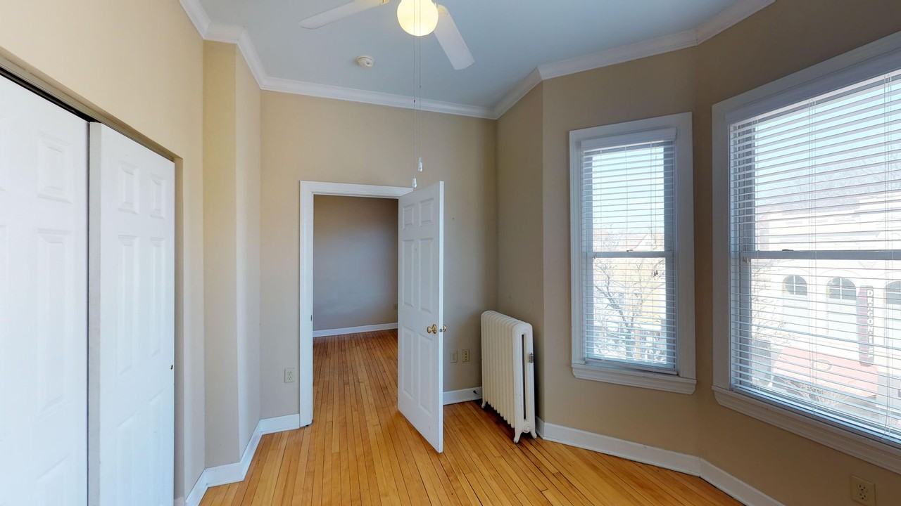 401/407 State Street - Photo 6 of 34