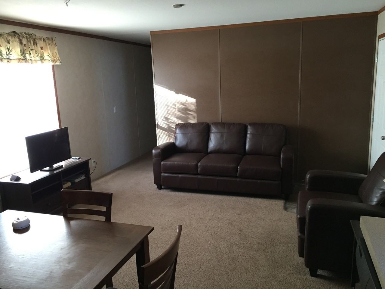 200 2nd St Sw - Photo 4 of 8