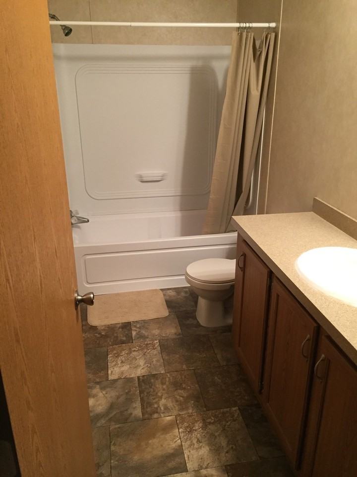 200 2nd St Sw - Photo 6 of 8