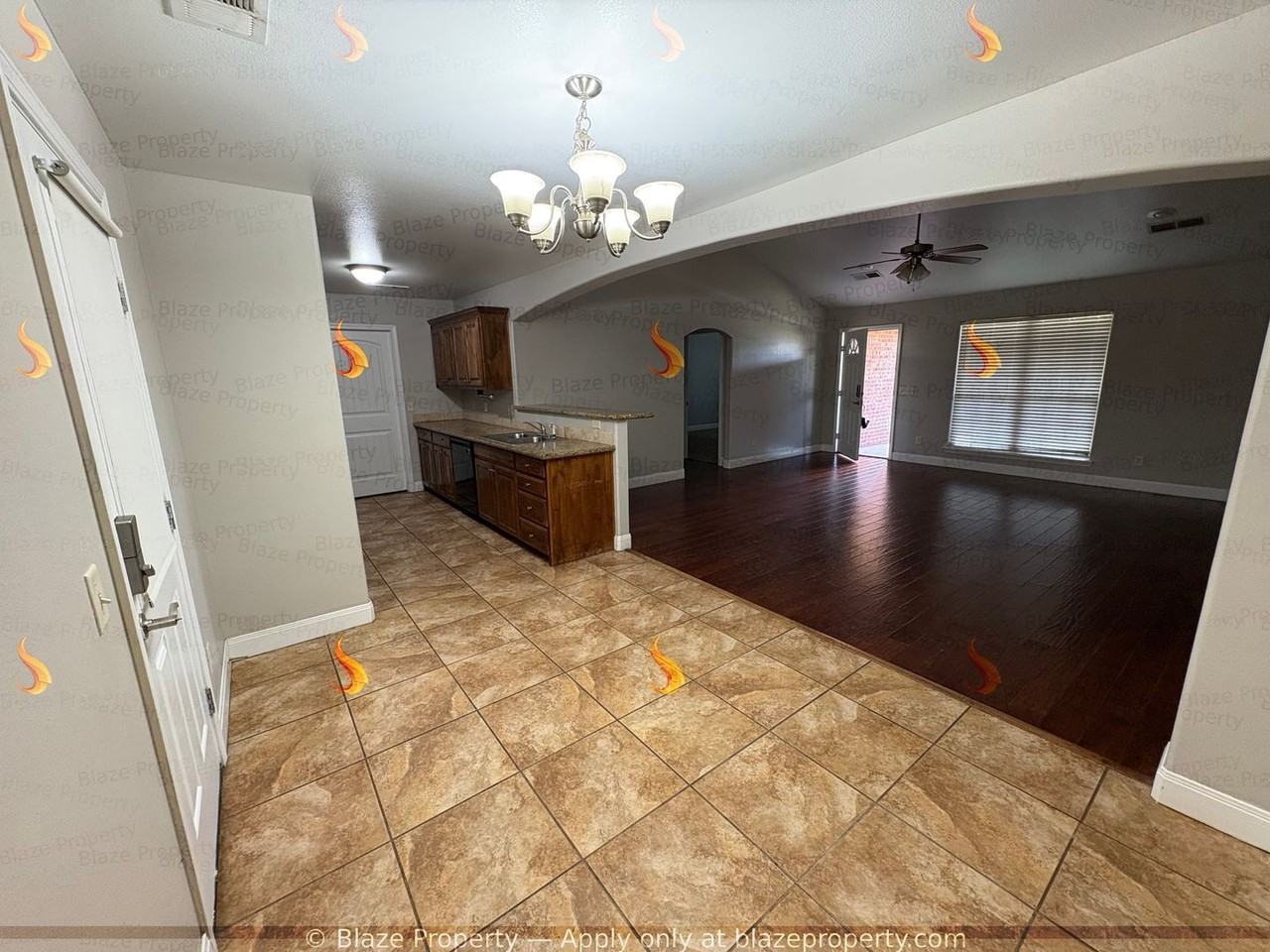 7901 Knoxville Dr - Photo 5 of 22