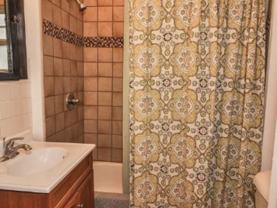 856 N Salisbury St - Photo 1 of 1