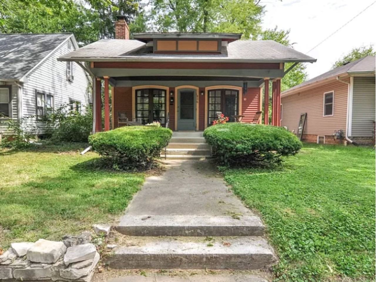 856 N Salisbury St - Photo 2 of 15