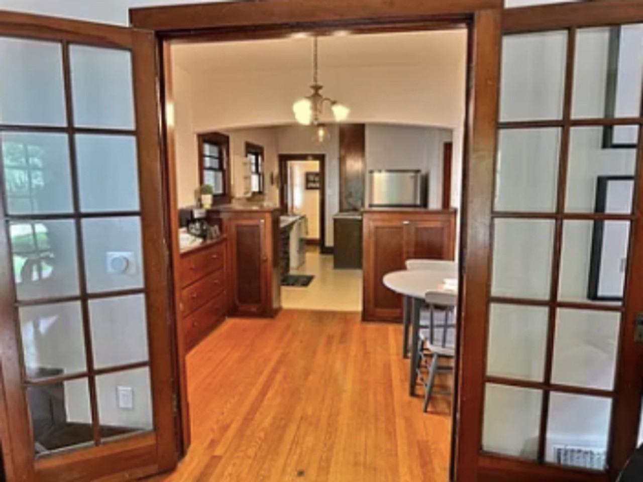 856 N Salisbury St - Photo 3 of 15