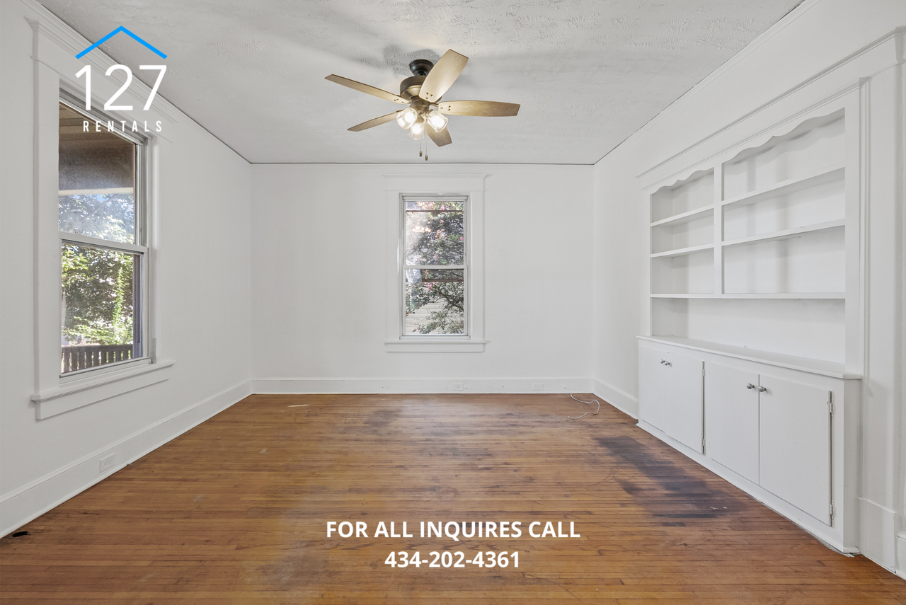 211 Saint Augustine Street - Photo 4 of 18