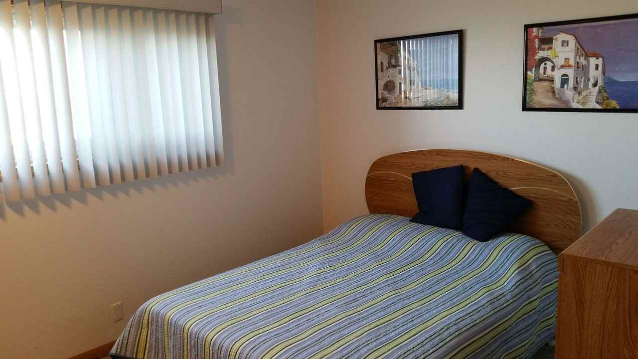 3616 Lakeshore Dr Apt E1 - Photo 3 of 12