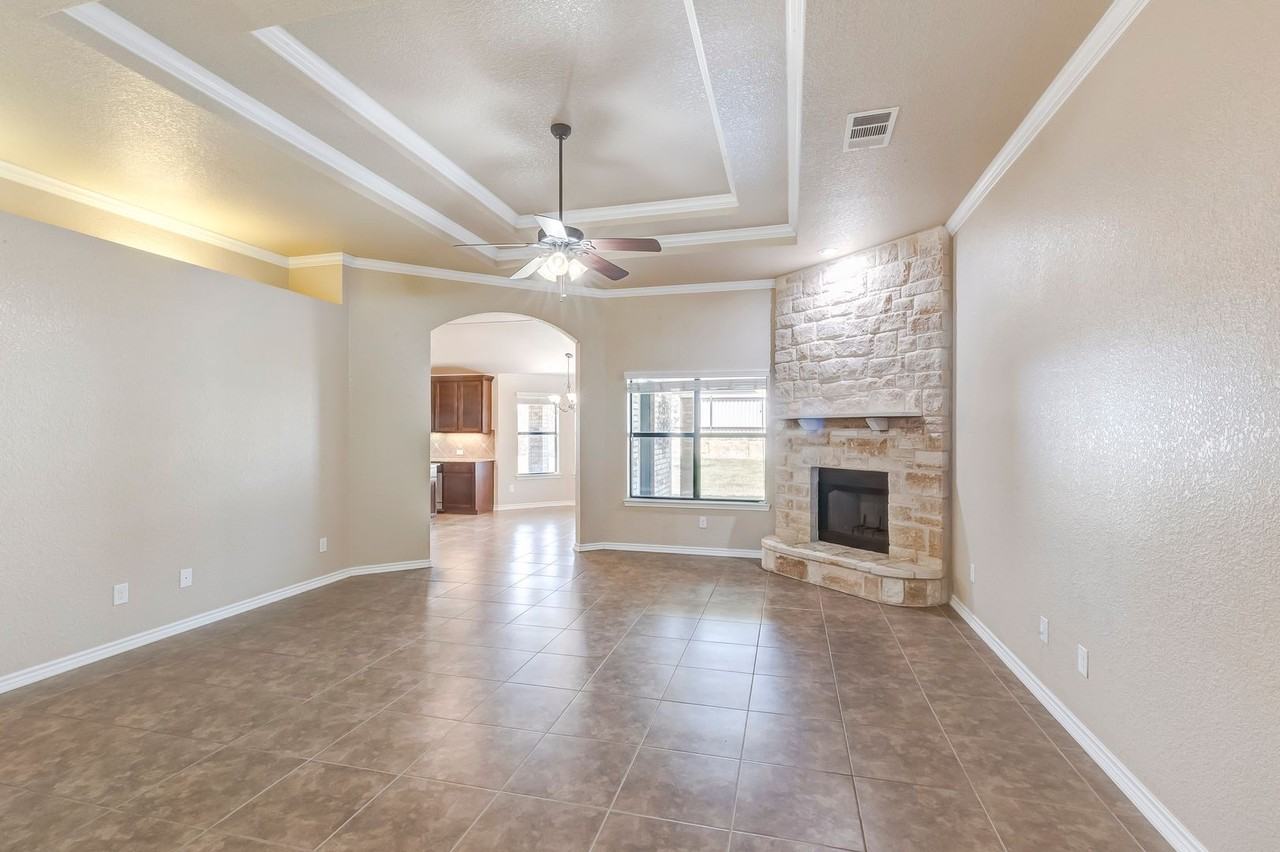 2807 Natural Ln - Photo 6 of 35