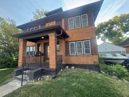 featured image of 2010 Auburn Ave