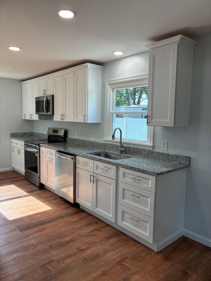 808 Martin Rd - Photo 6 of 47