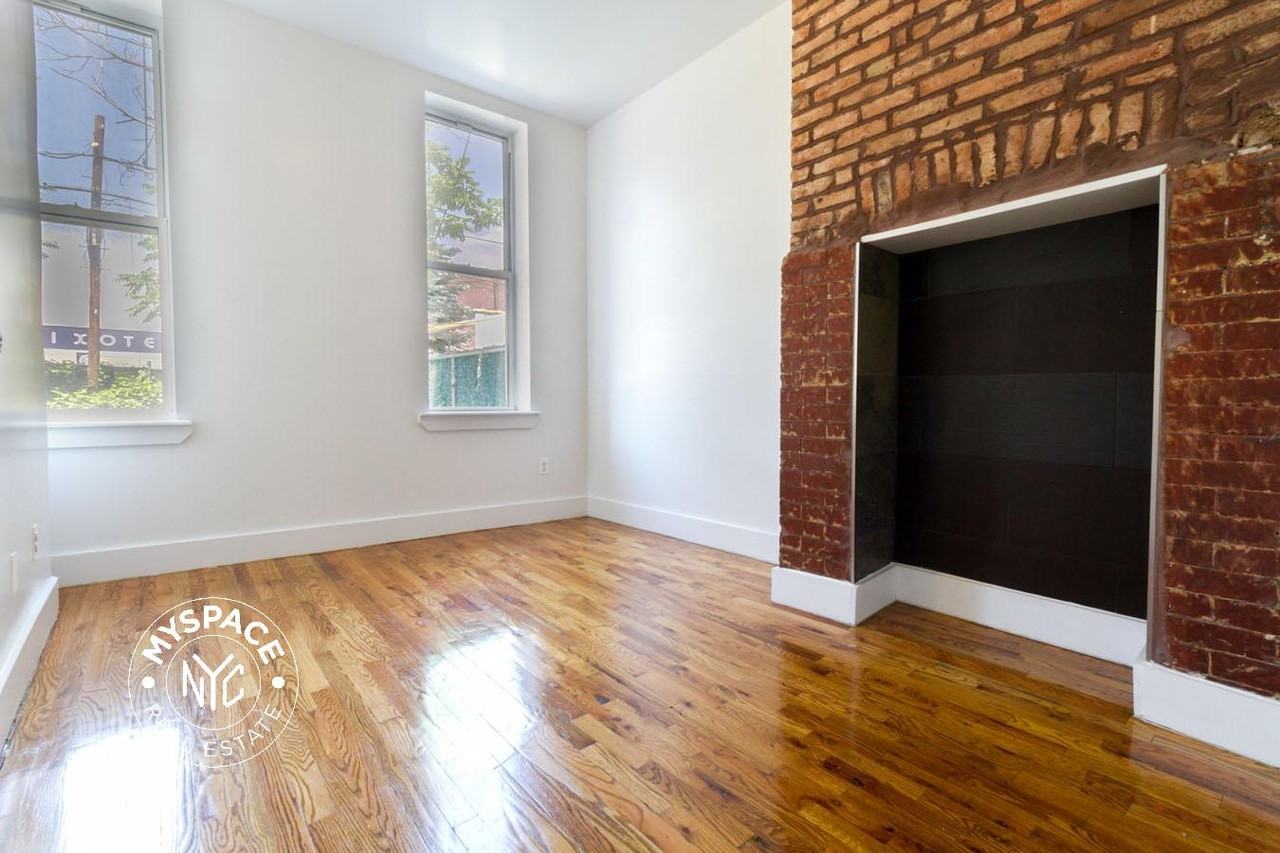 291 Jefferson St #1R - Photo 3 of 9