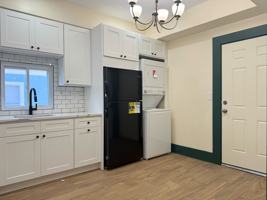 featured image of 130 Hubinger St #2