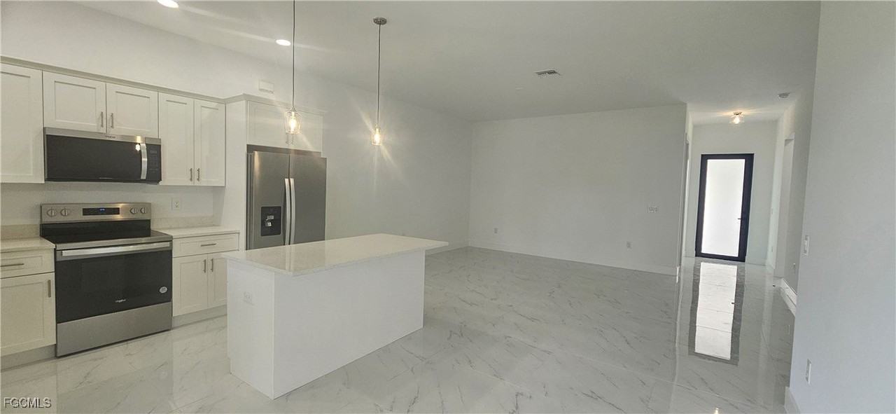 4737 14th Street Southwest - Photo 3 of 13