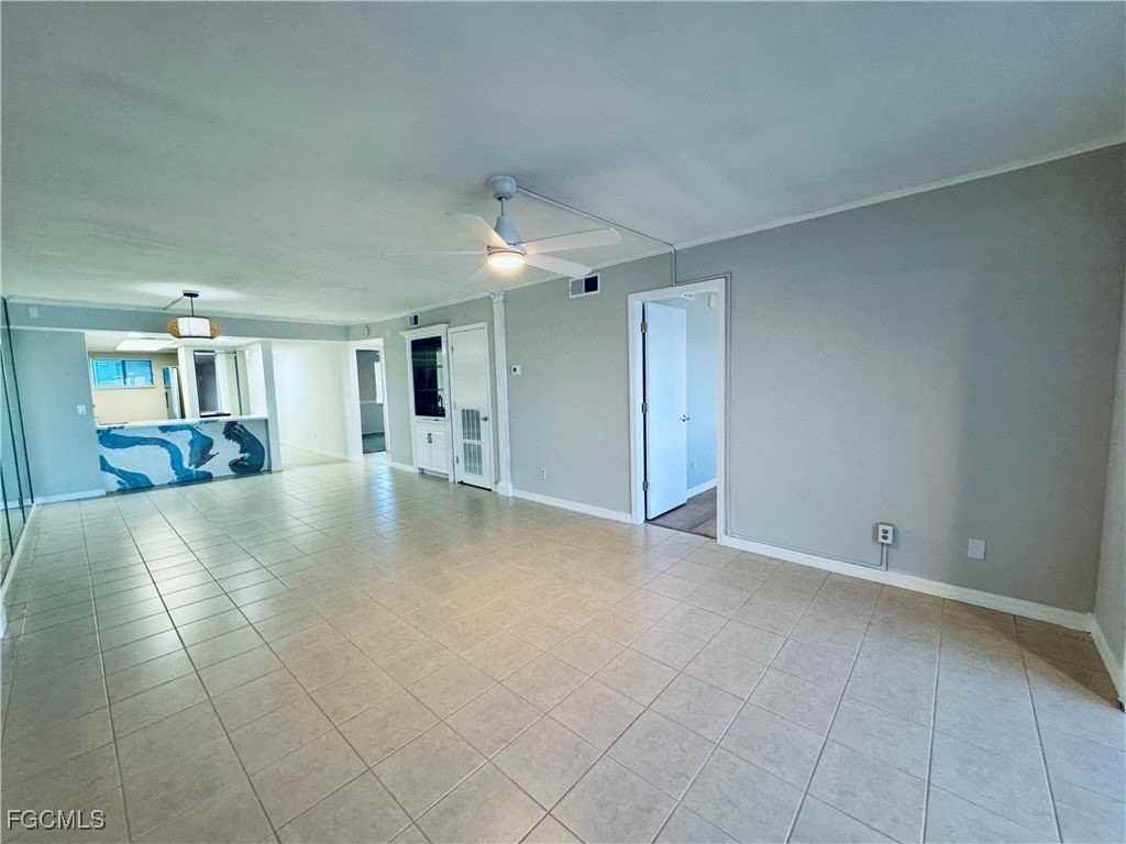 2711 1st St #102 - Photo 4 of 36