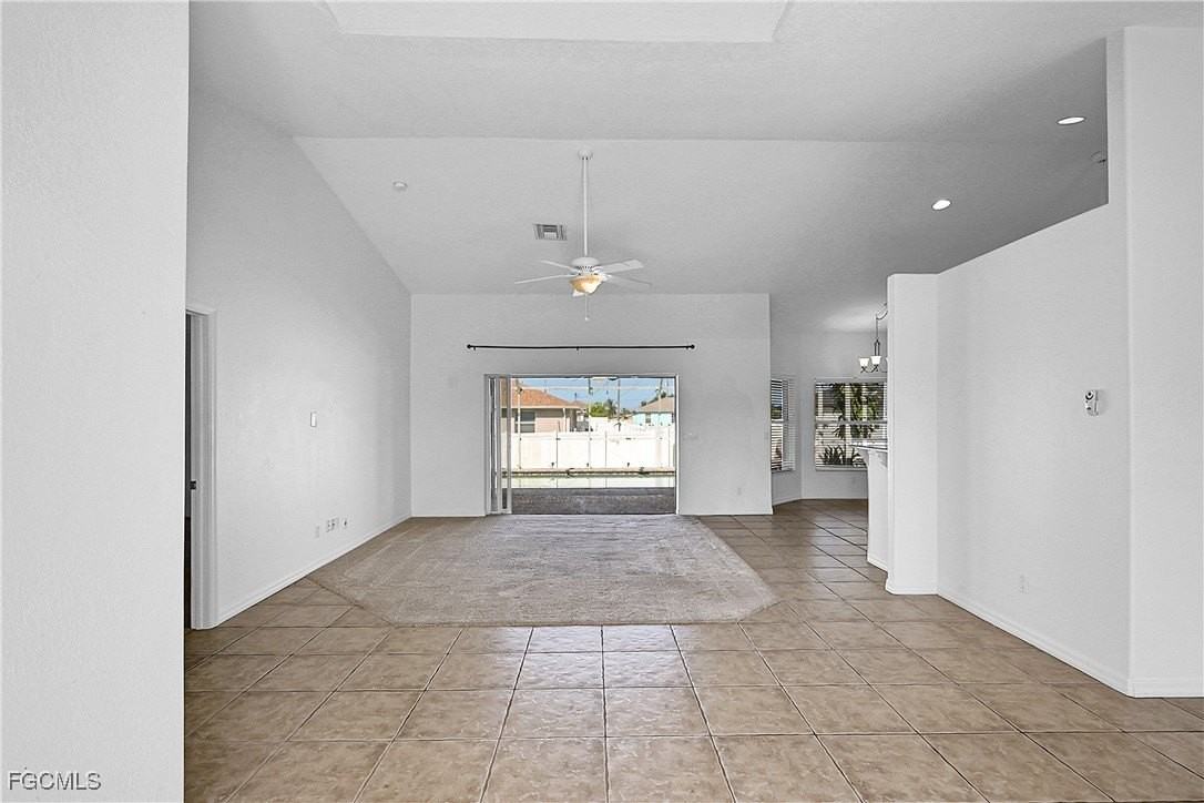 16 Nw 12th Pl - Photo 5 of 38