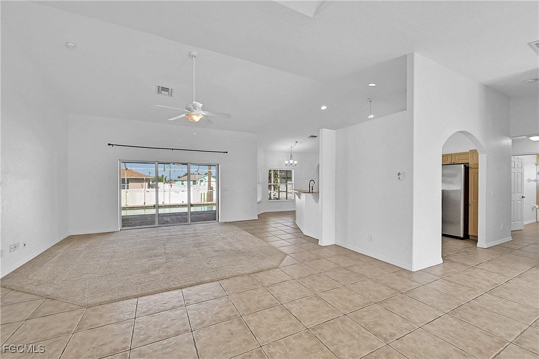 16 Nw 12th Pl - Photo 6 of 38