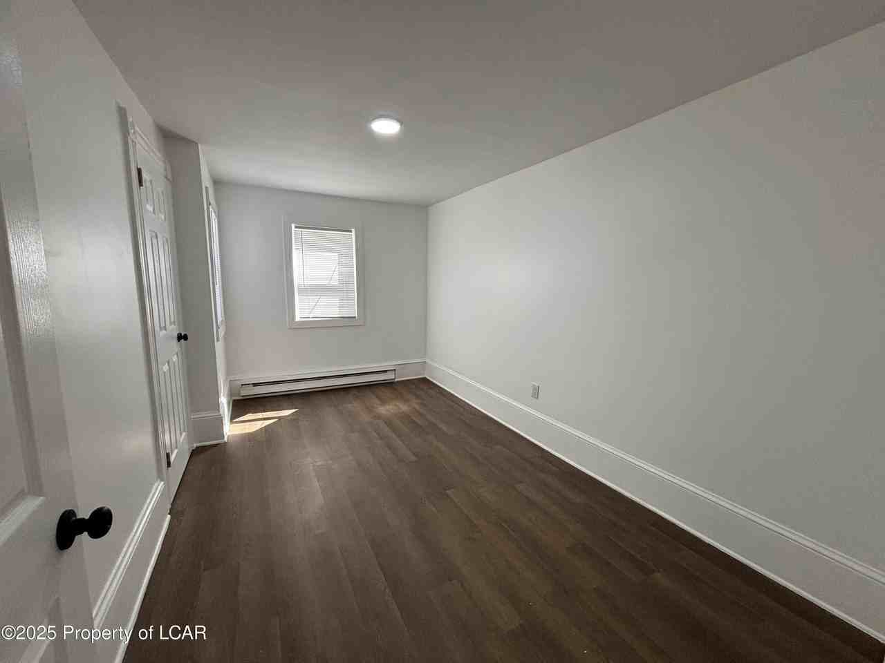 60 Moyallen St - Photo 7 of 14