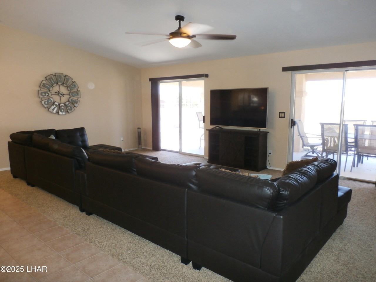 2304 Buckingham Blvd - Photo 3 of 33