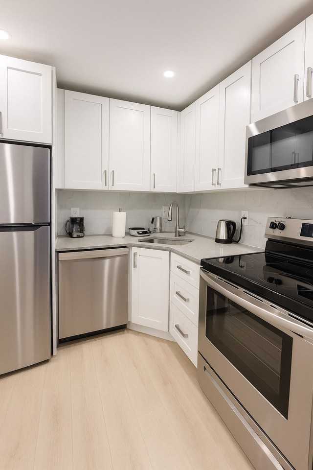 189 Se 5th Ave - Photo 2 of 8