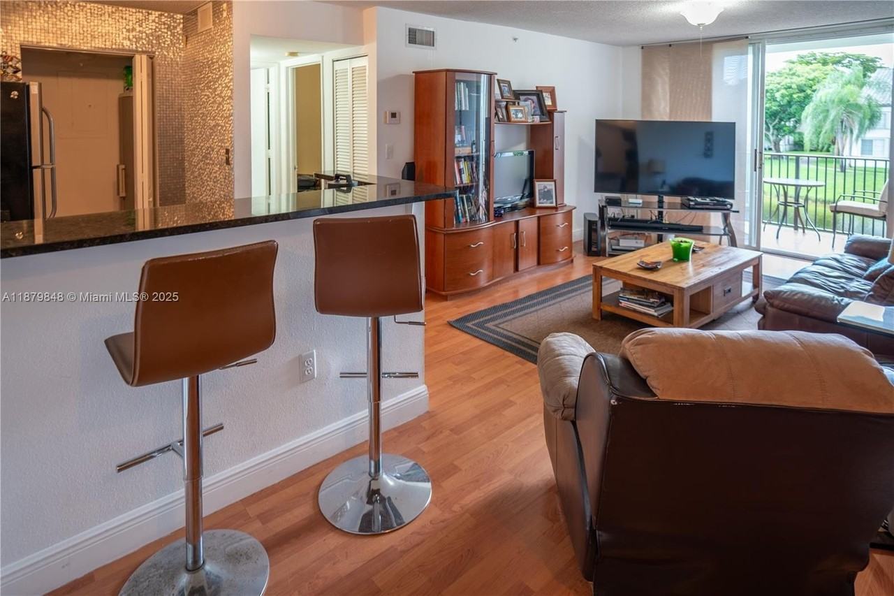 4360 Nw 107th Ave #204 - Photo 6 of 24