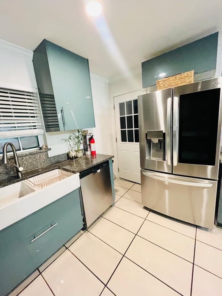 Briley Dr - Photo 2 of 17