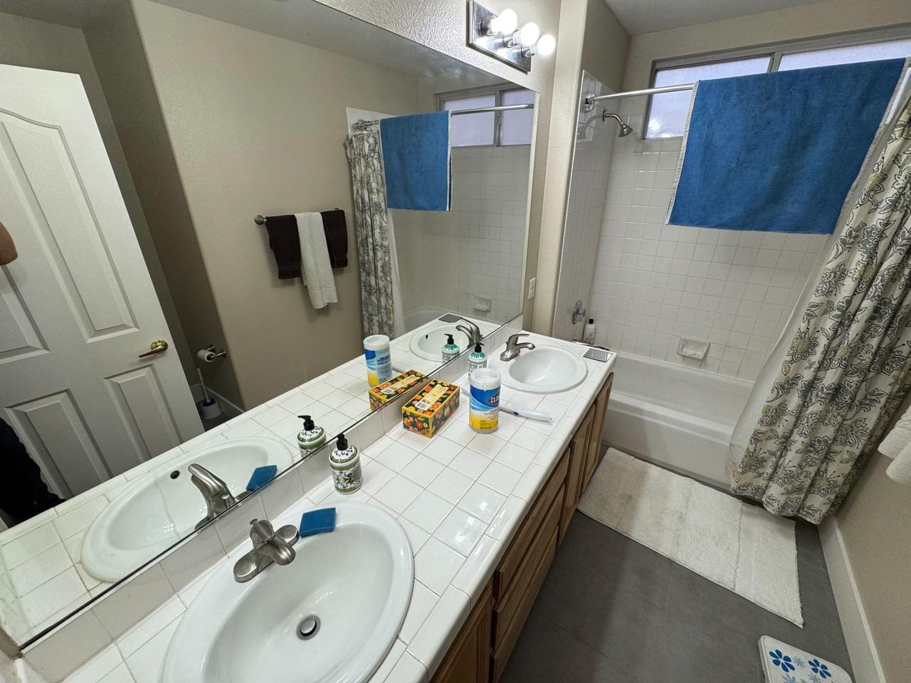 Silver Frost St - Photo 3 of 15