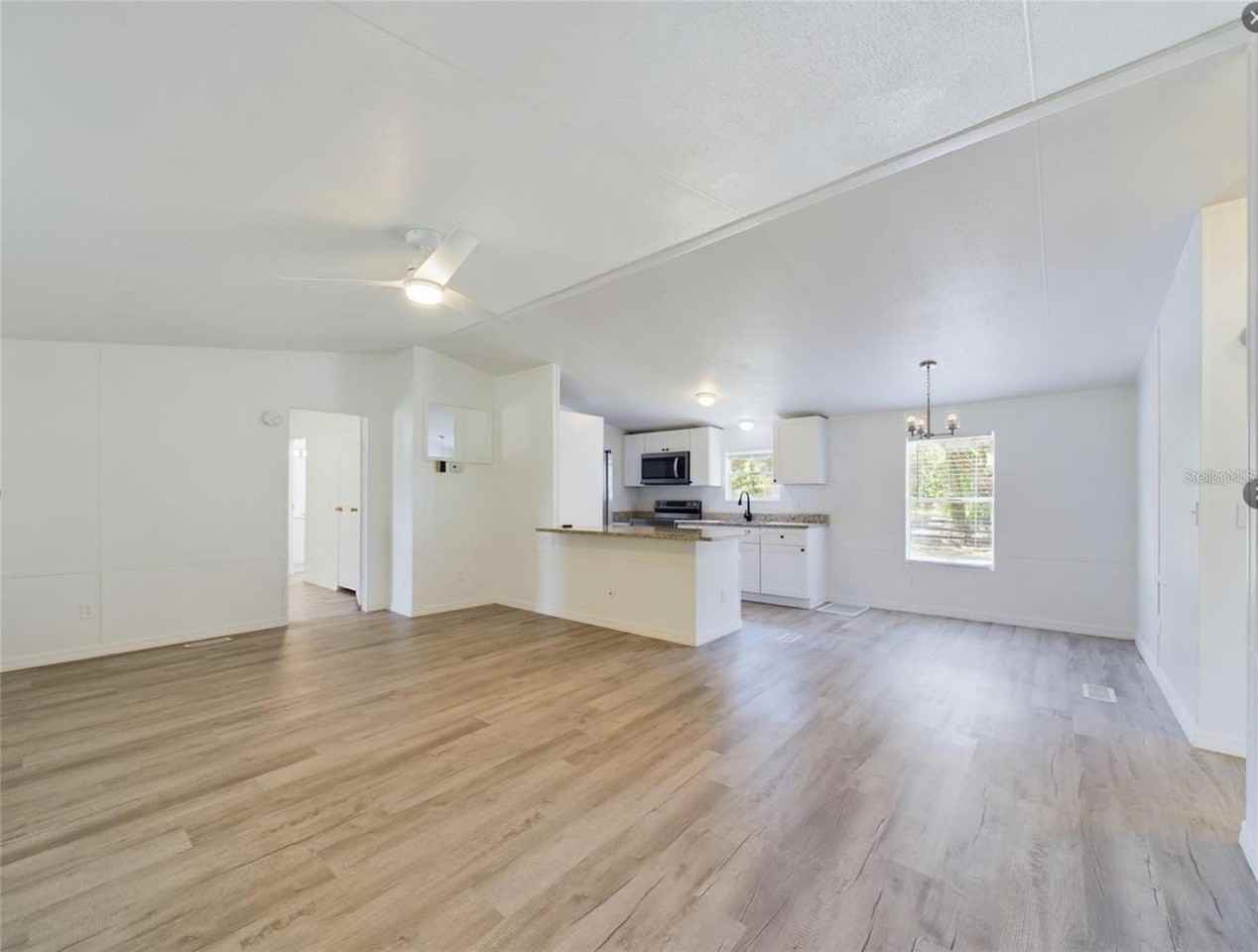 12250 Northwest 7th Place - Photo 5 of 23