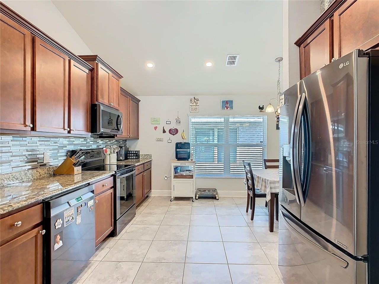 649 Meadow Pointe Drive - Photo 7 of 45