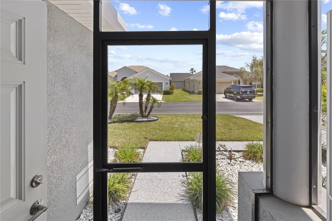 9723 Rolling Cir - Photo 7 of 50