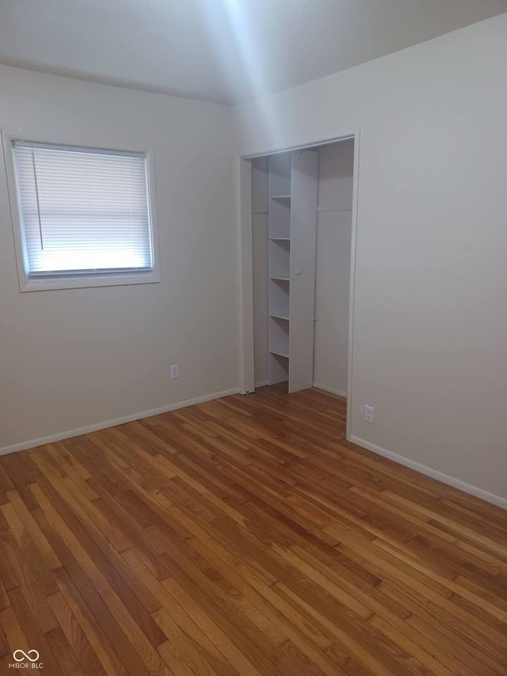 33 S Post Rd - Photo 7 of 28