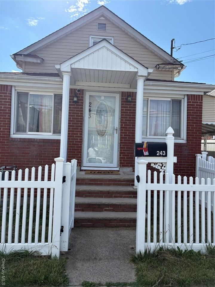 243 Biltmore Ave - Photo 2 of 16